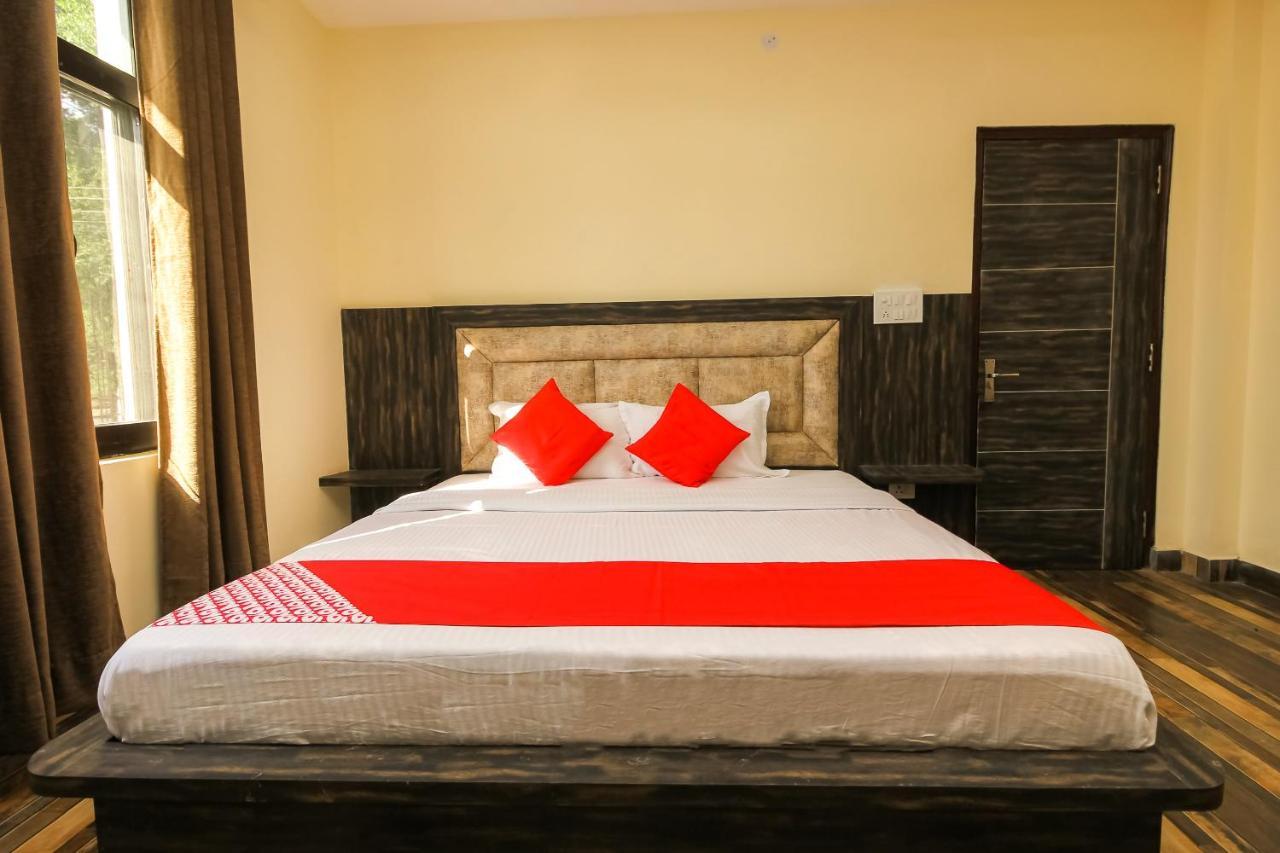Oyo 39391 Jk Guest House Dharamshala Esterno foto