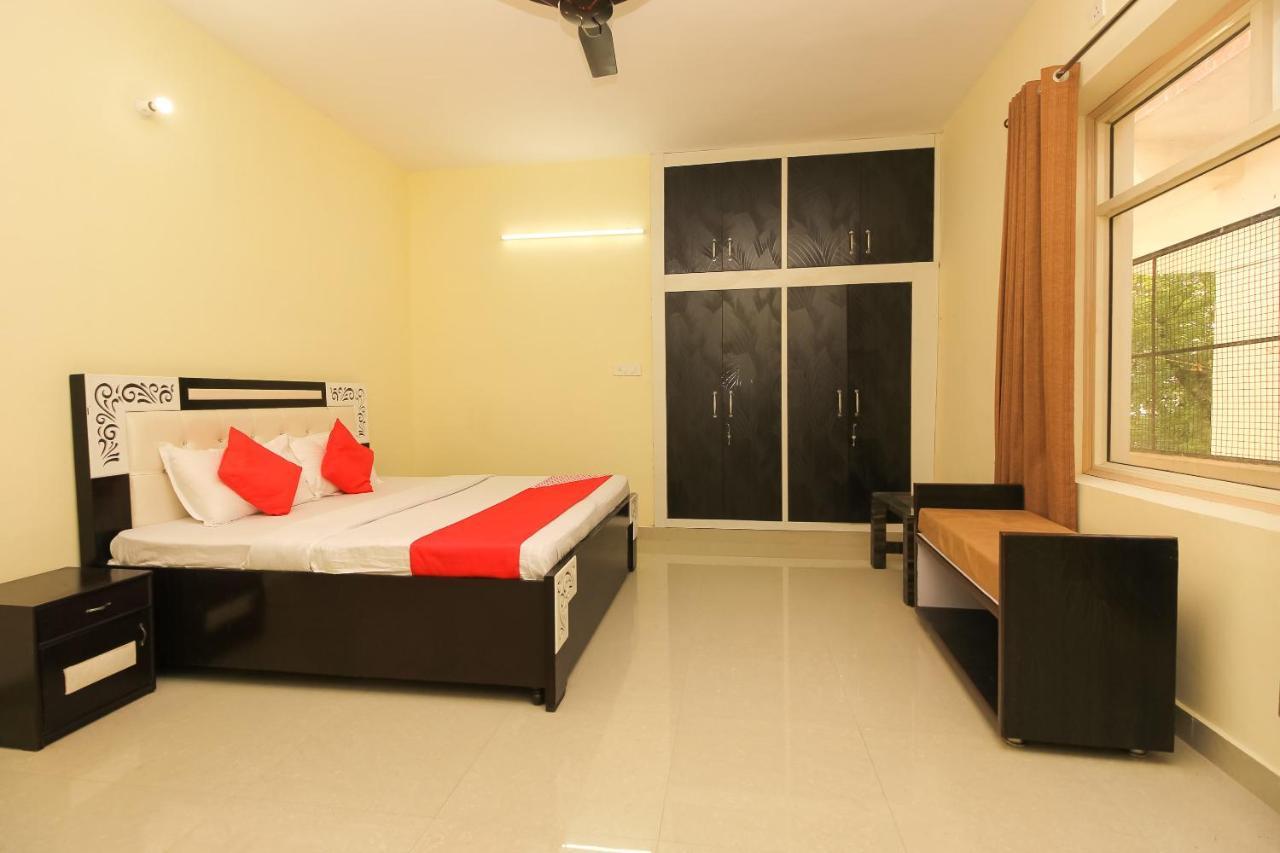 Oyo 39391 Jk Guest House Dharamshala Esterno foto