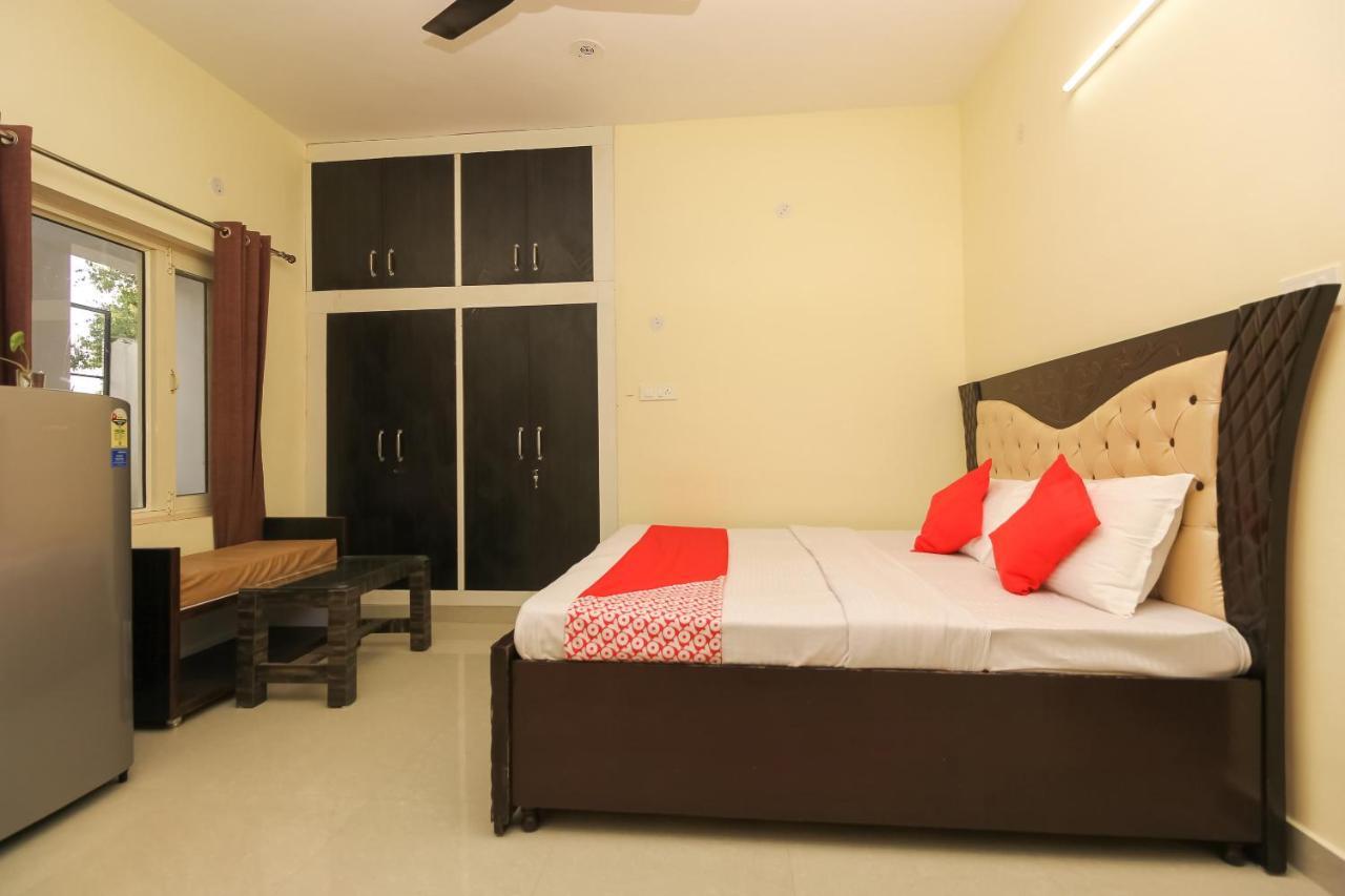 Oyo 39391 Jk Guest House Dharamshala Esterno foto